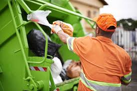 Best Construction Debris Removal  in Standish, MI